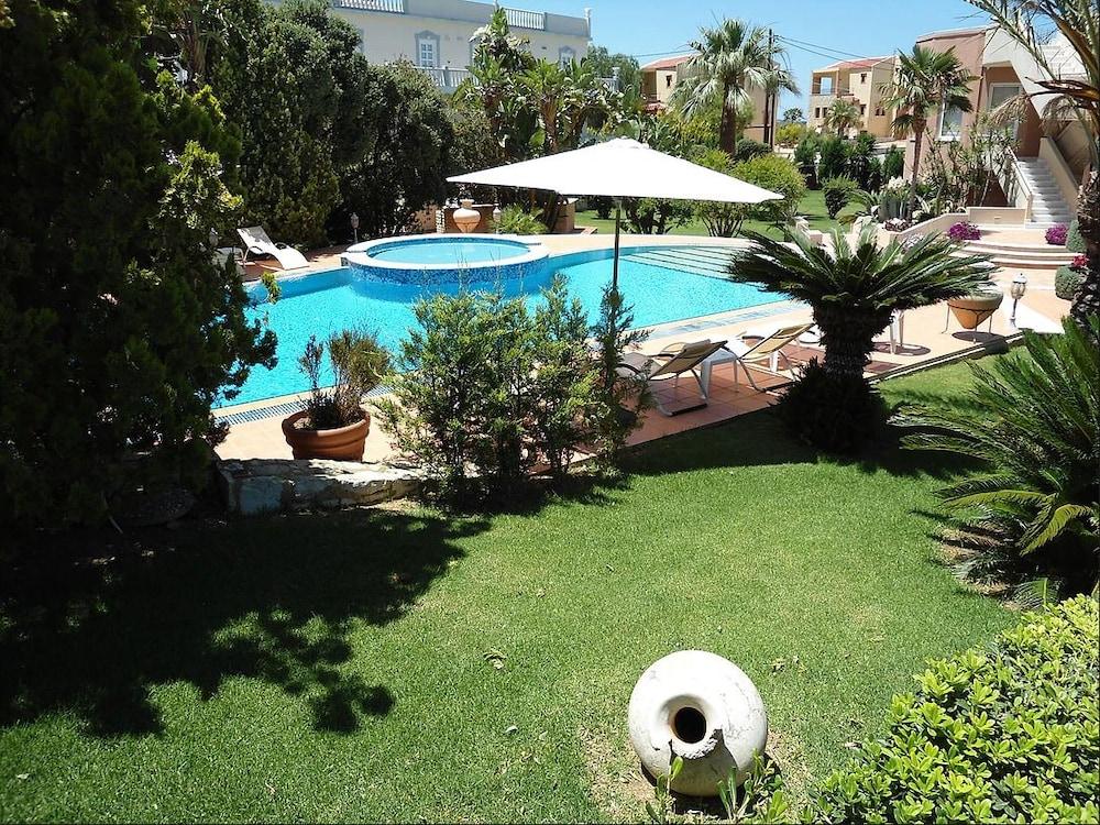 Elina Luxury Residence Villa