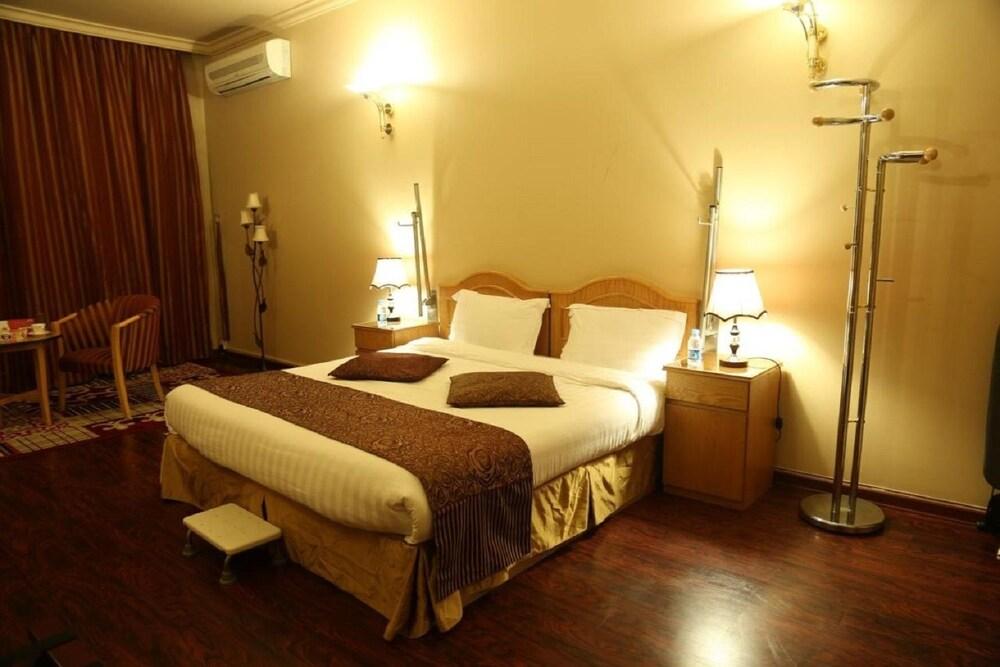 Safwat Al Amal Hotel