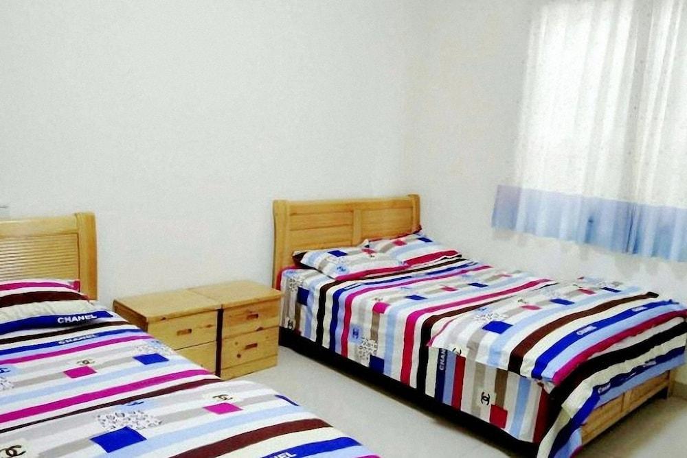 Guanghan Sunshine Hostel