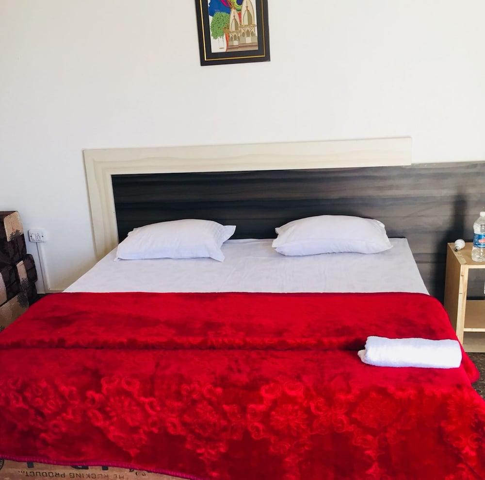 Kingfisher Aravali Resort