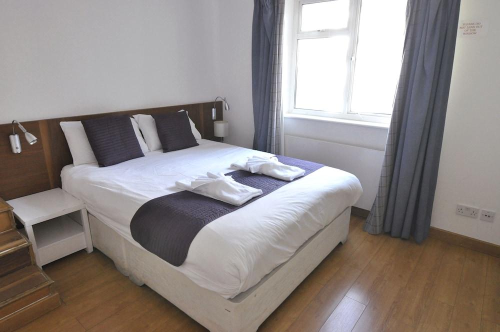 Kensington Hotel Apartments