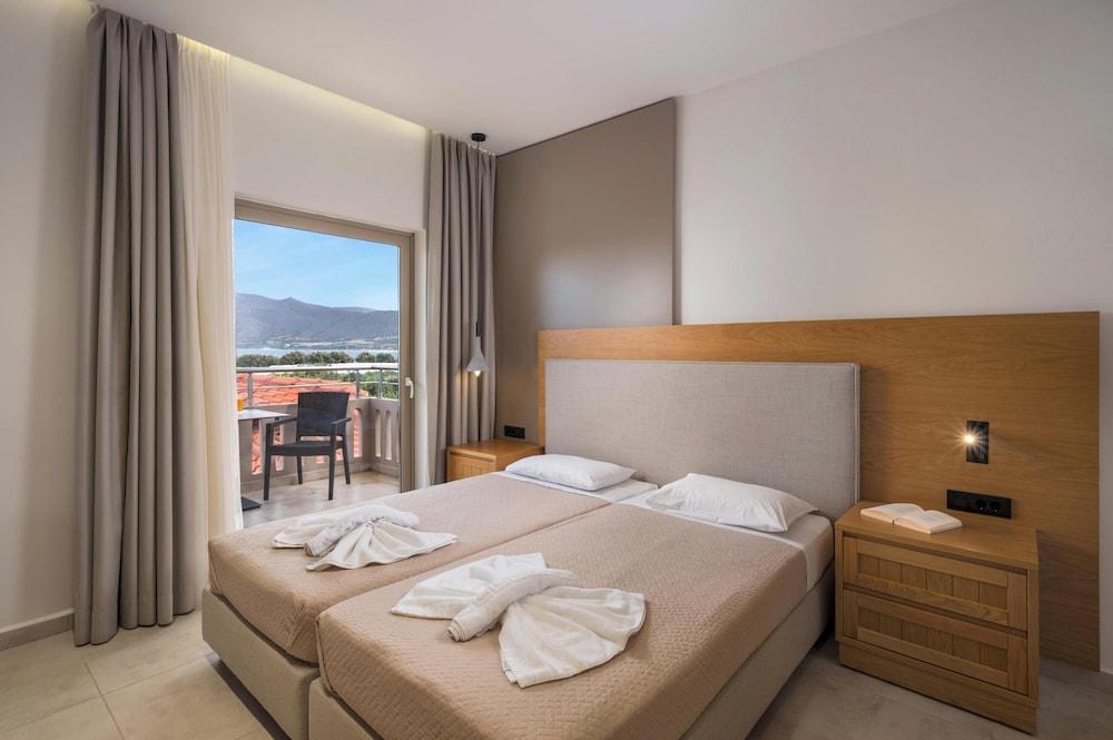 Petritos Rooms and Studios