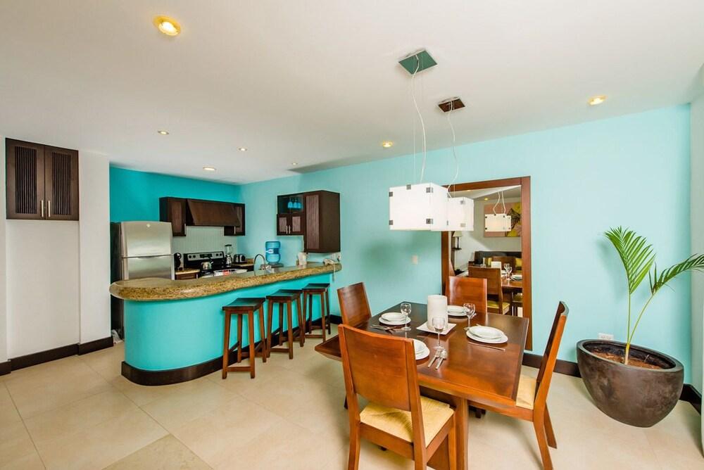 Pueblito Escondido 206 by PRP