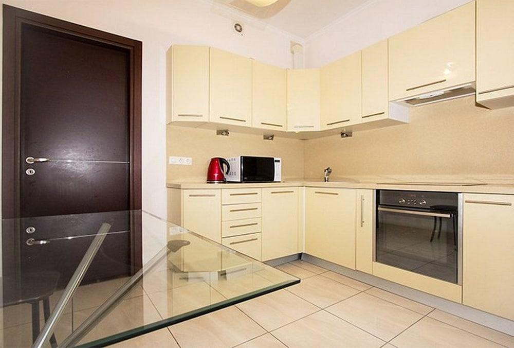 Apartlux on Ploshchad Pobedy