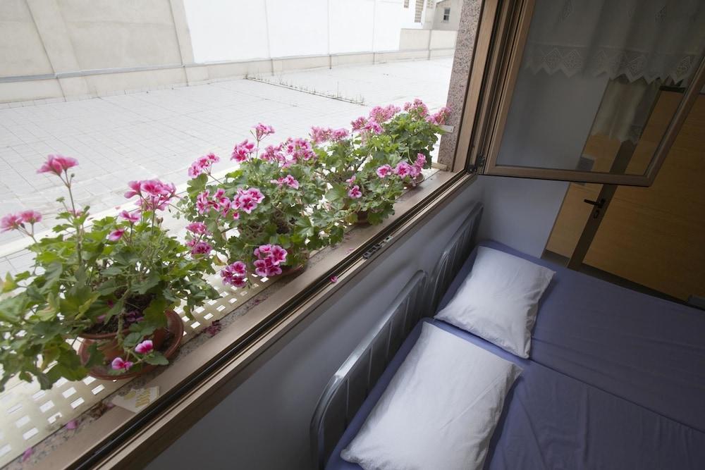 Albergue Albas - Hostel