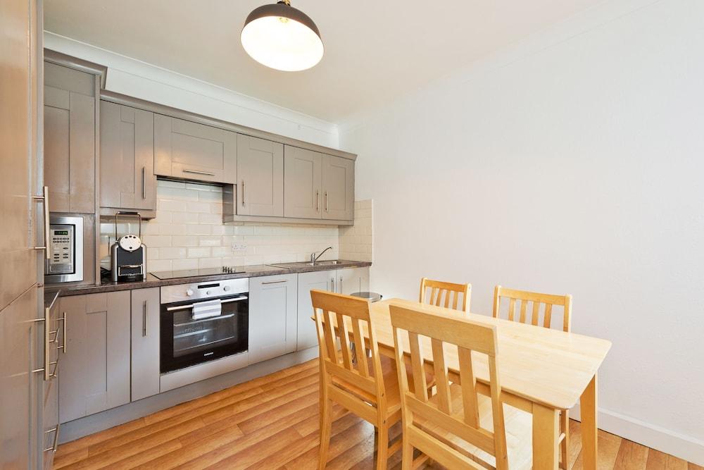 your place - Ballsbridge Court