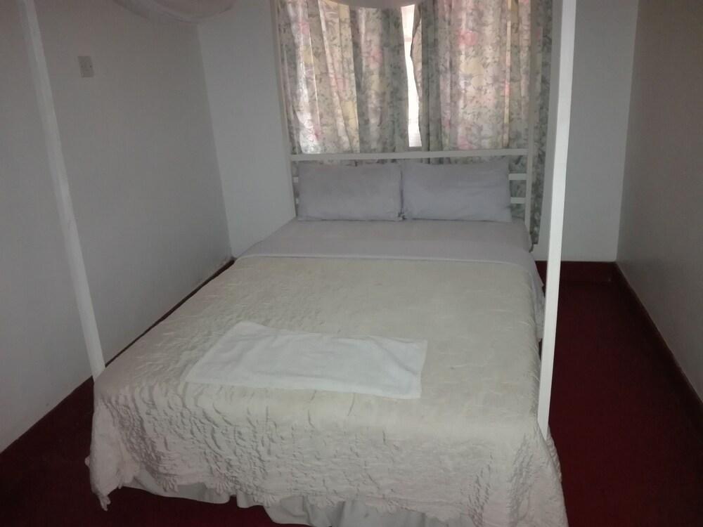 Kilimanjaro Safaris Lodge