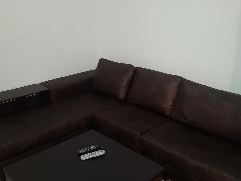 Errouki Appartements