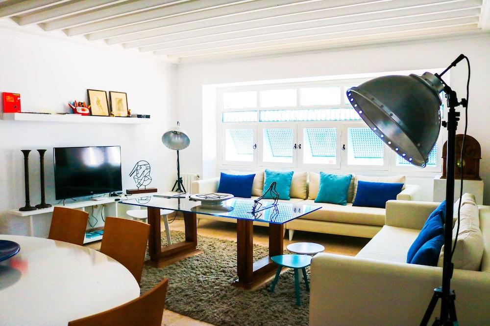 La Maison De L'artiste