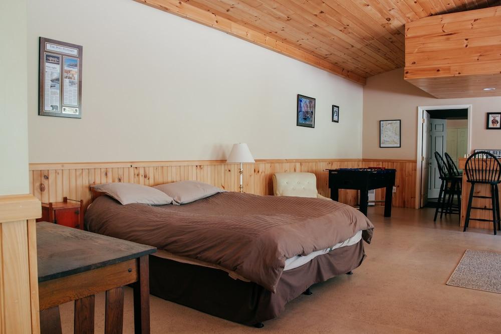 Wellnesste Lodge and Cabin Rentals