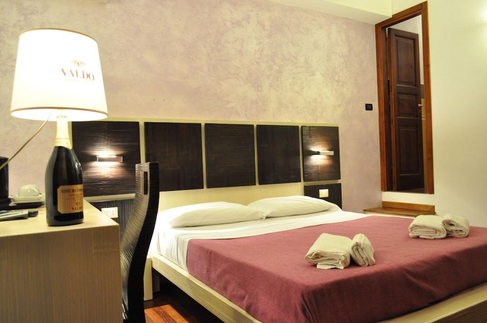 Zefiro Rooms & Breakfast