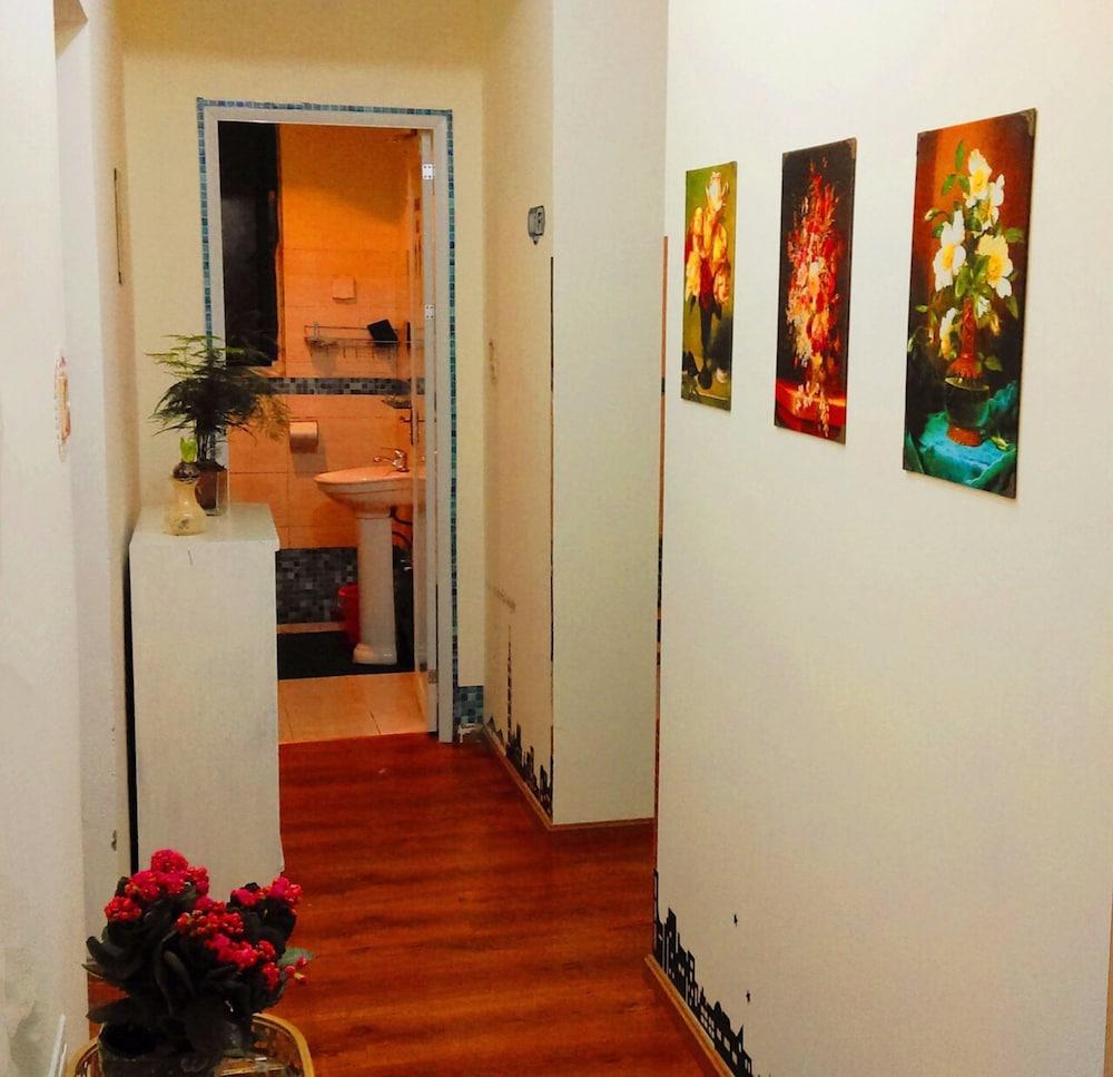 PM10 Youth Apartment