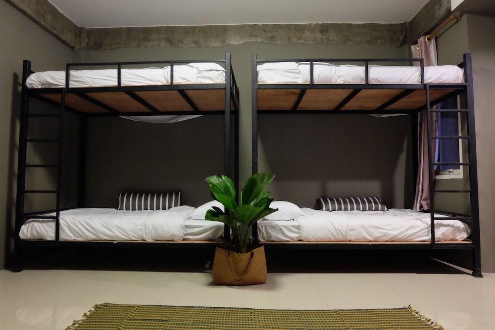 Ma Norn Phuket Hostel