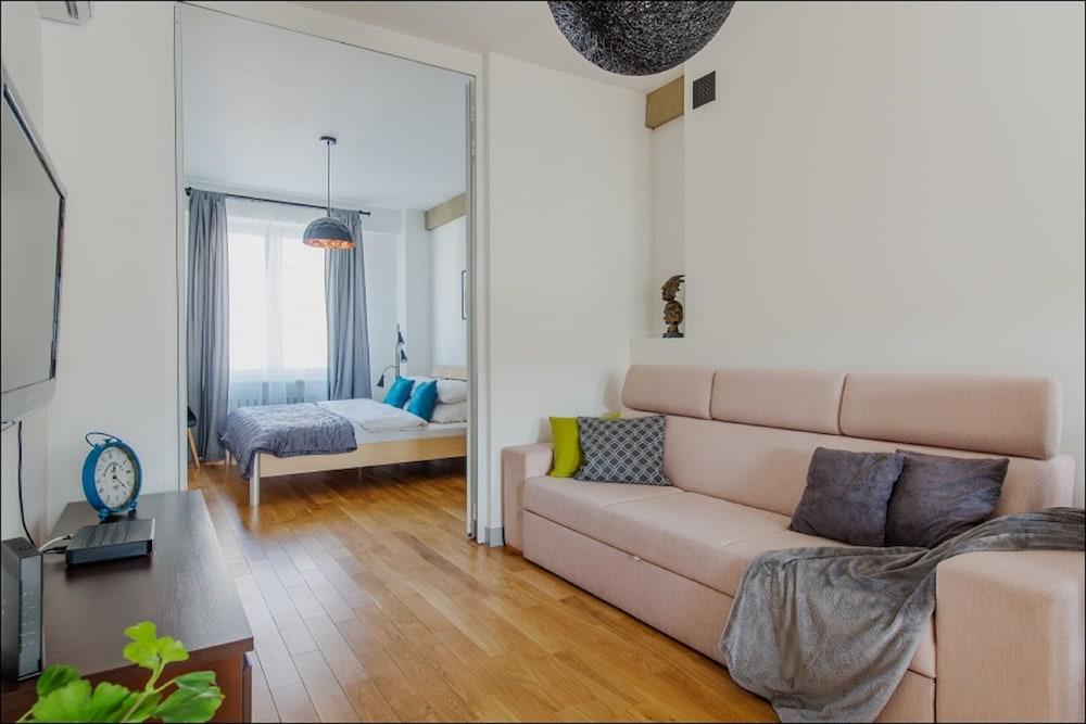 P&O Apartments Chmielna