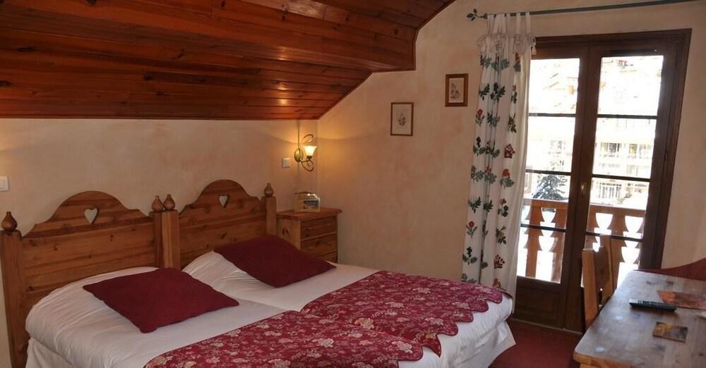 Hotel Le Chalet Suisse