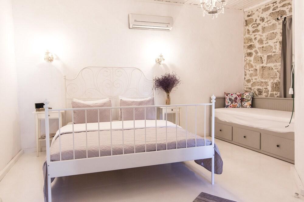 Atlı Han Hotel Alaçatı