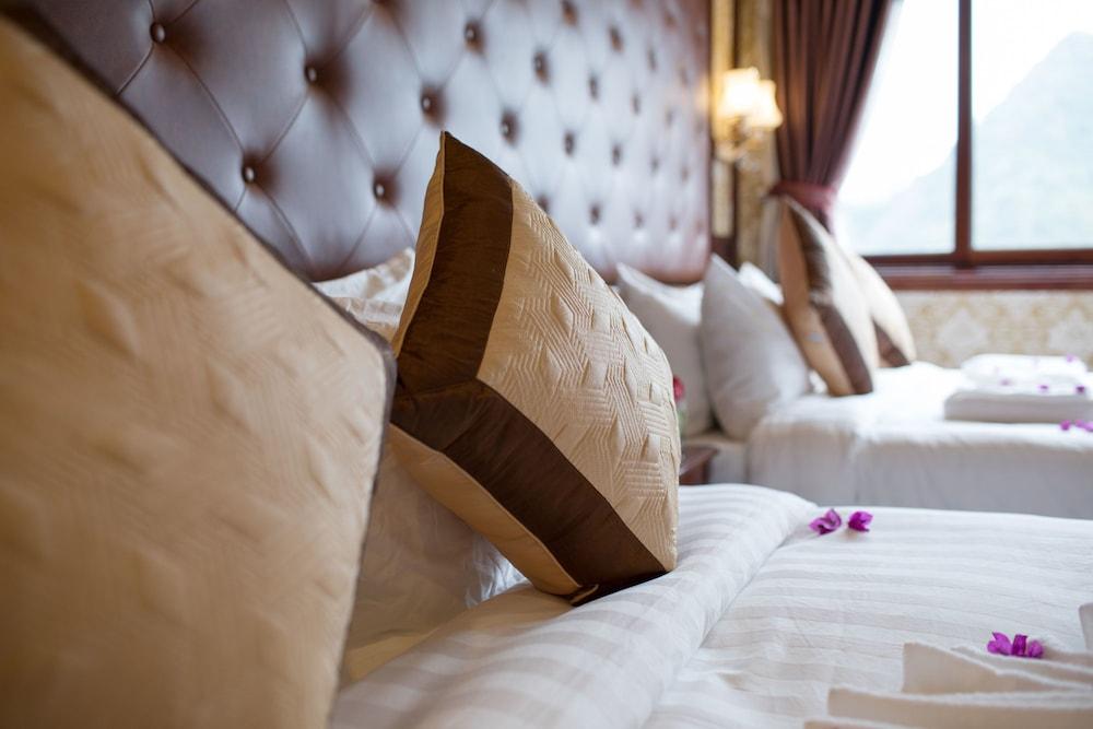 Harmony Boutique Cruises