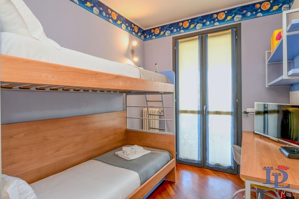 Desenzanoloft – Butterfly and Pools