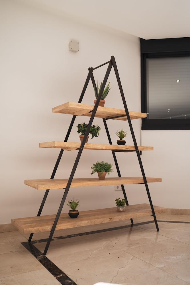 Beatrix 2000 - Caliu apartments