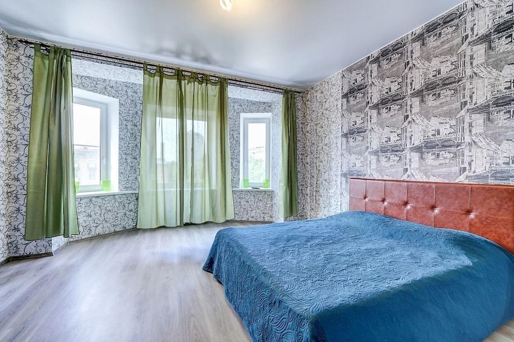 AG Apartment Moskovsky 193