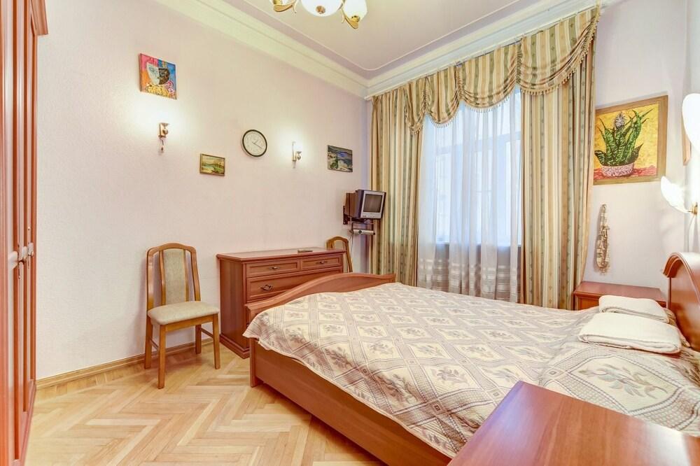 AG Apartment Moskovsky 216