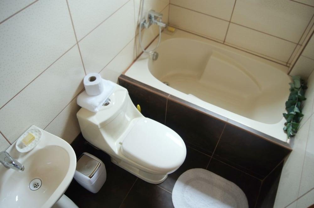 Tun Tun Secret Mountain Houses