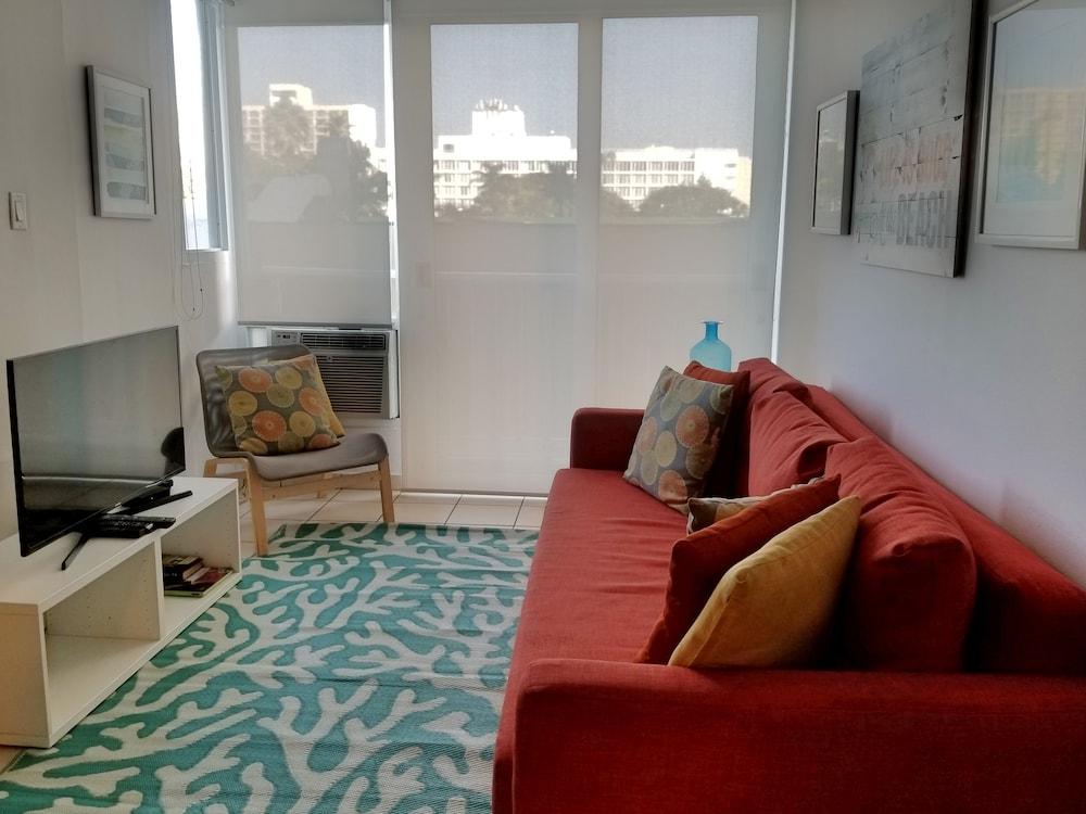 Beachfront Coral Beach Condo 305