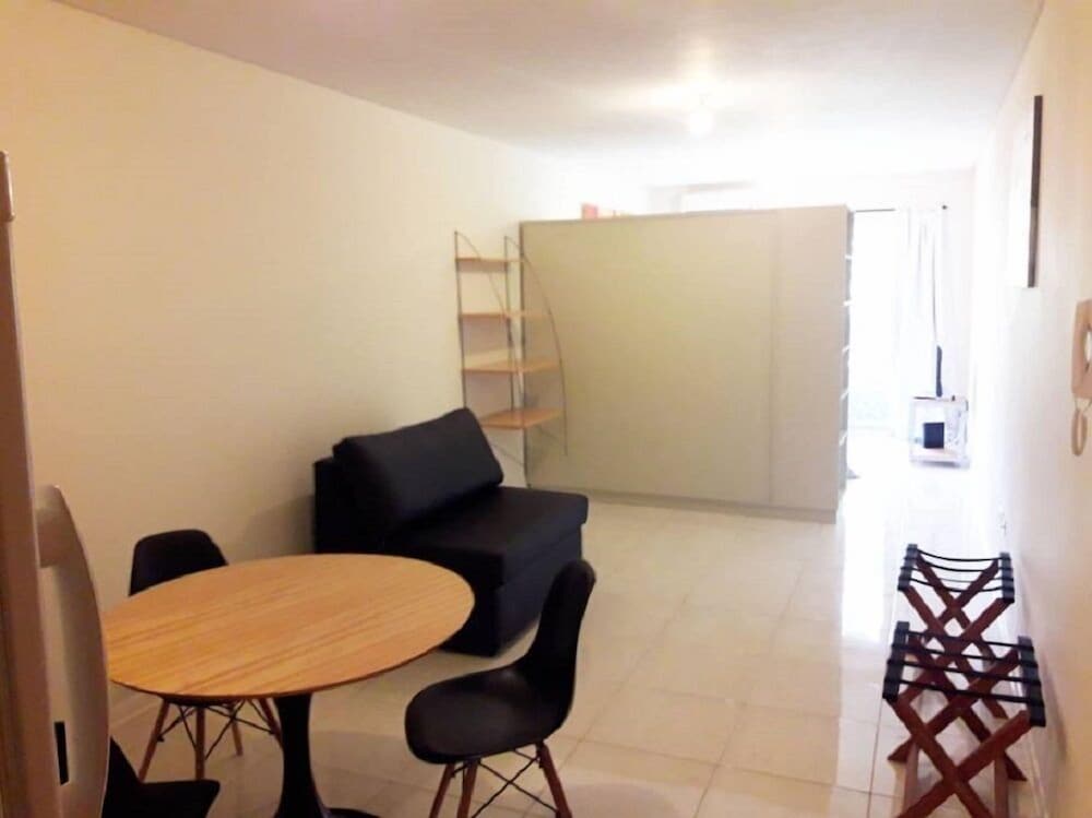 Moderno monoambiente by Sofacama