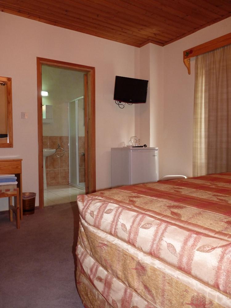 Mountain Rose Garden Hotel