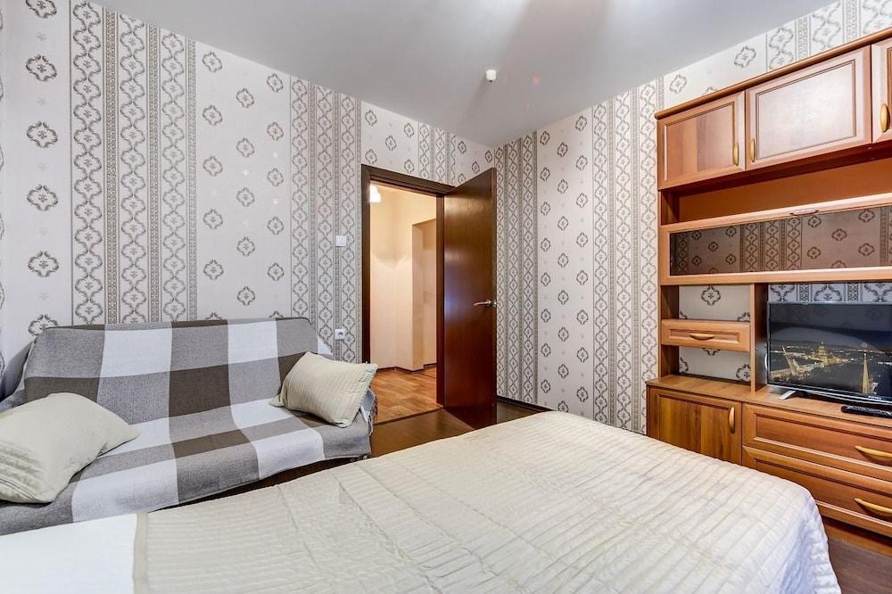 AG Apartment Kollontay 5