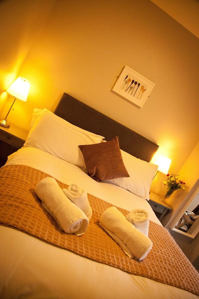 Rowton Poplars Hotel