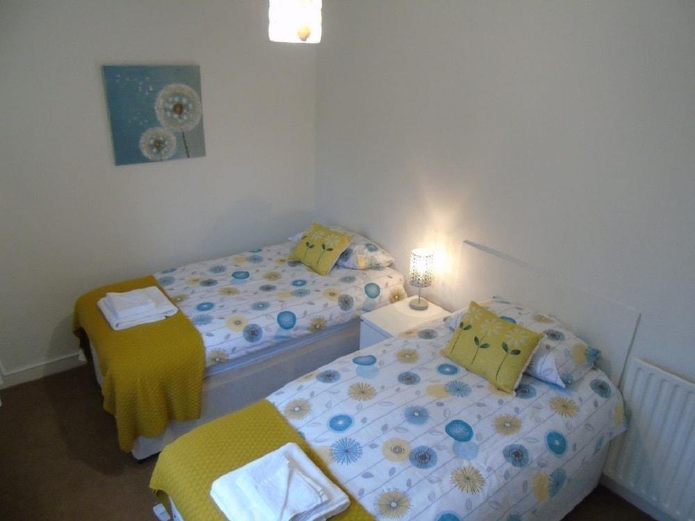 Snug - Faodail Apartment