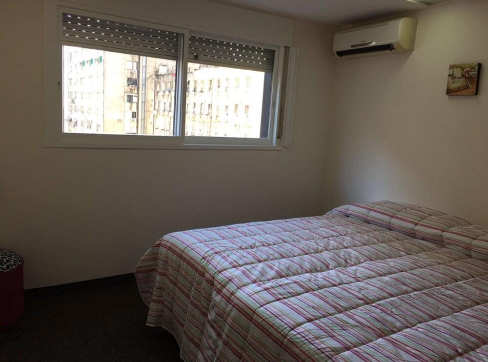 Corrientes 820 Apartment