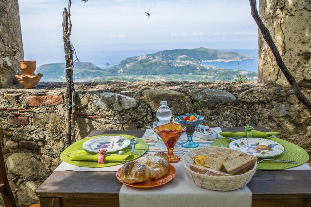 Il Castello di San Sergio