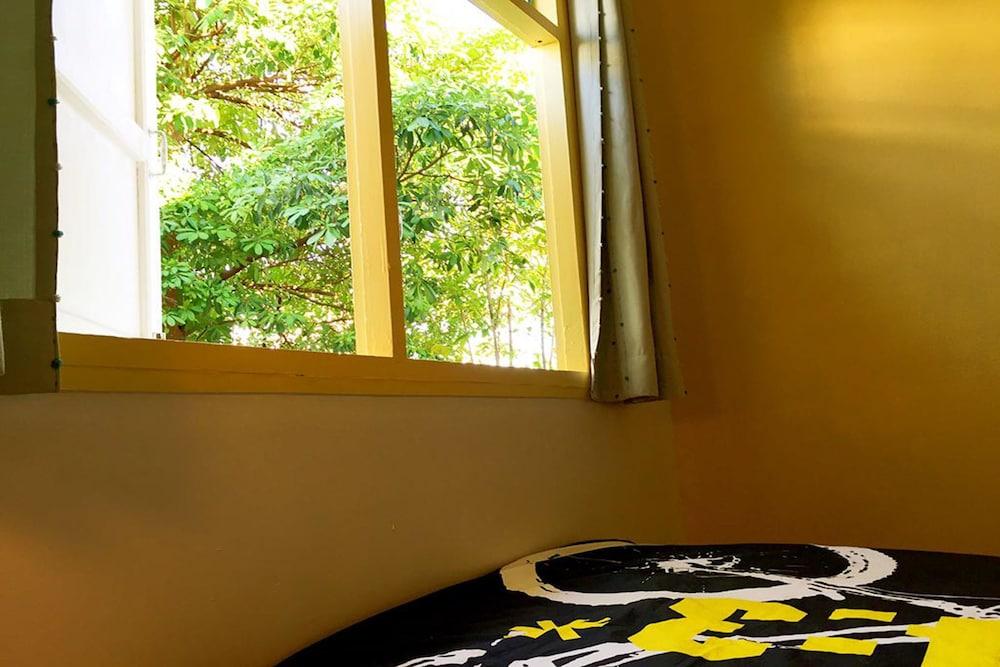 Hush Hush Cabiner - Hostel