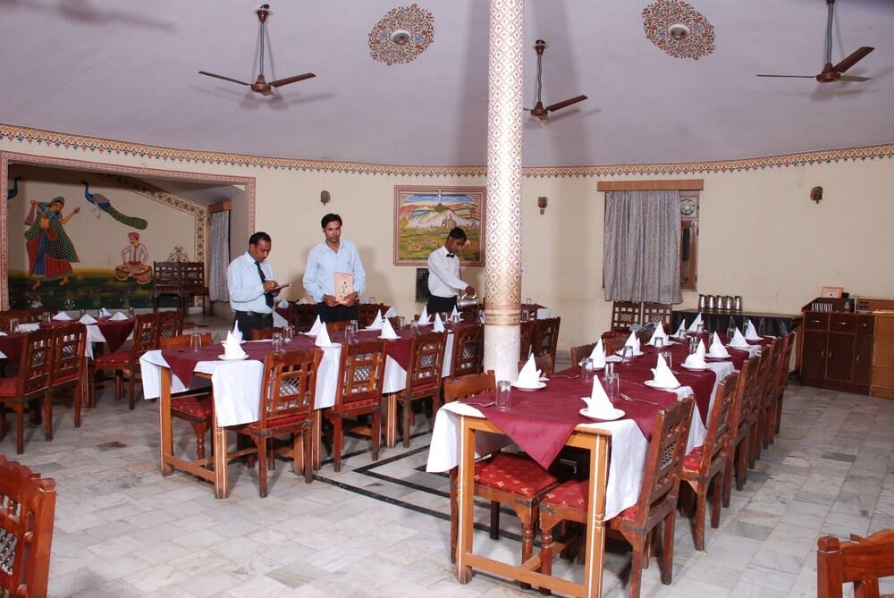 Hotel Apano Rajasthan