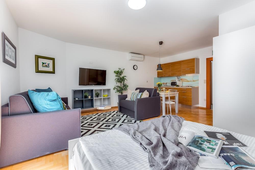 Main Street Apartments