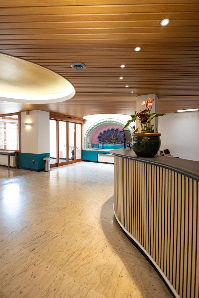 LVG Hotel Collection - Majestic