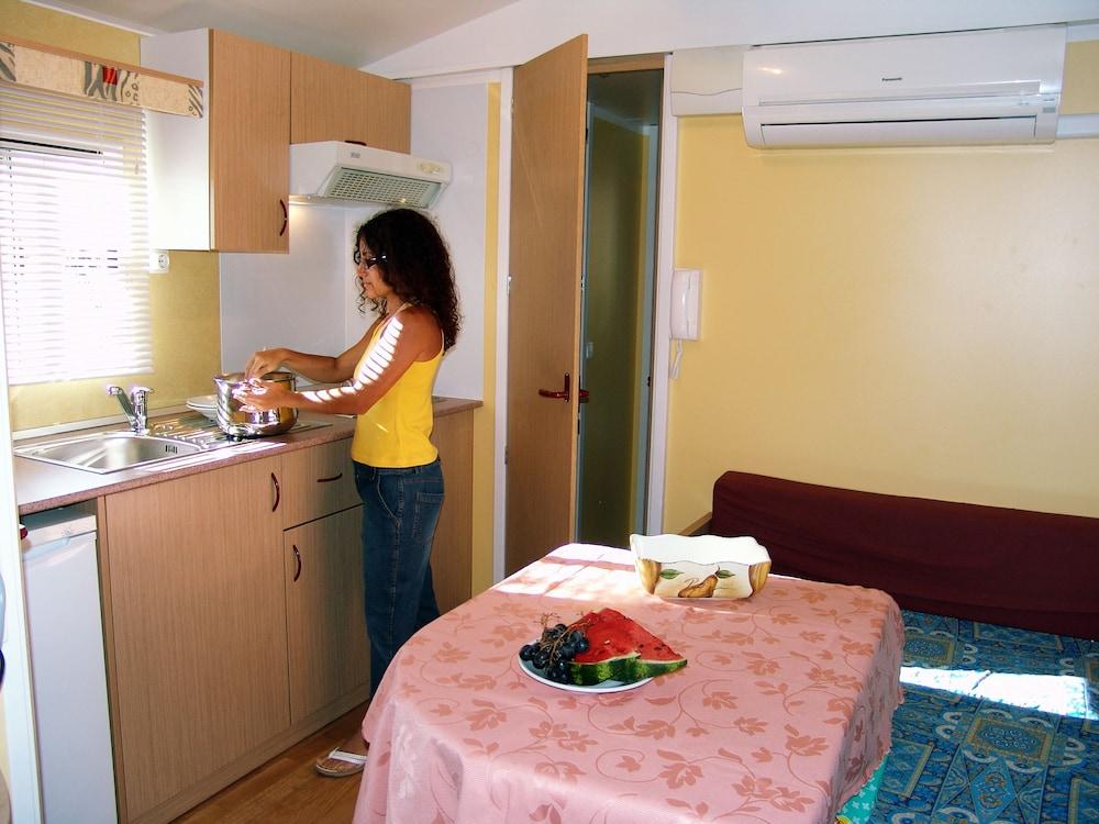 Camping Villaggio Thurium