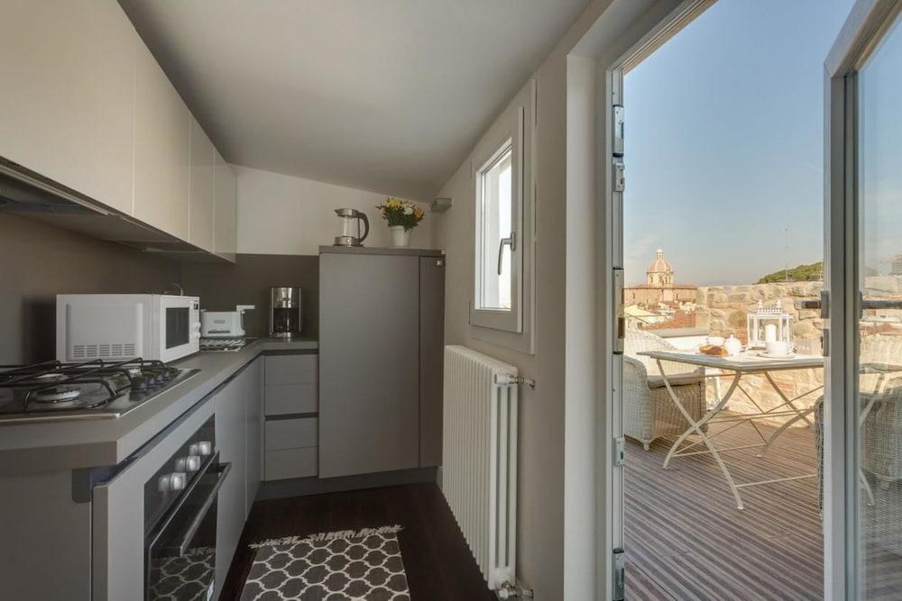 Beautiful Terrace Serragli