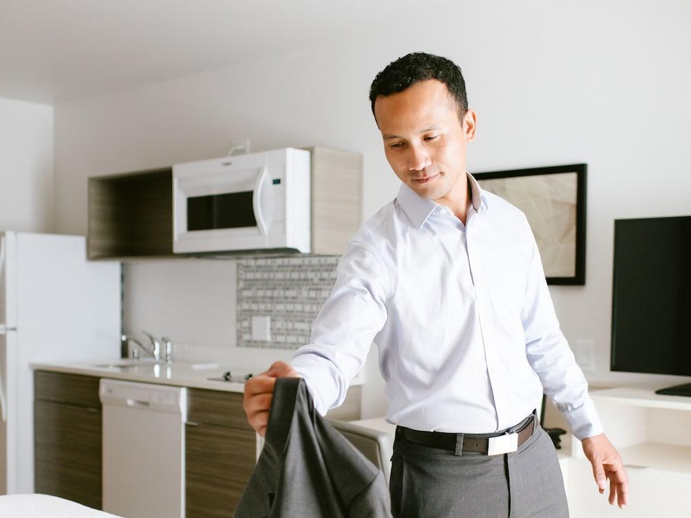 WoodSpring Suites Seattle Tukwila