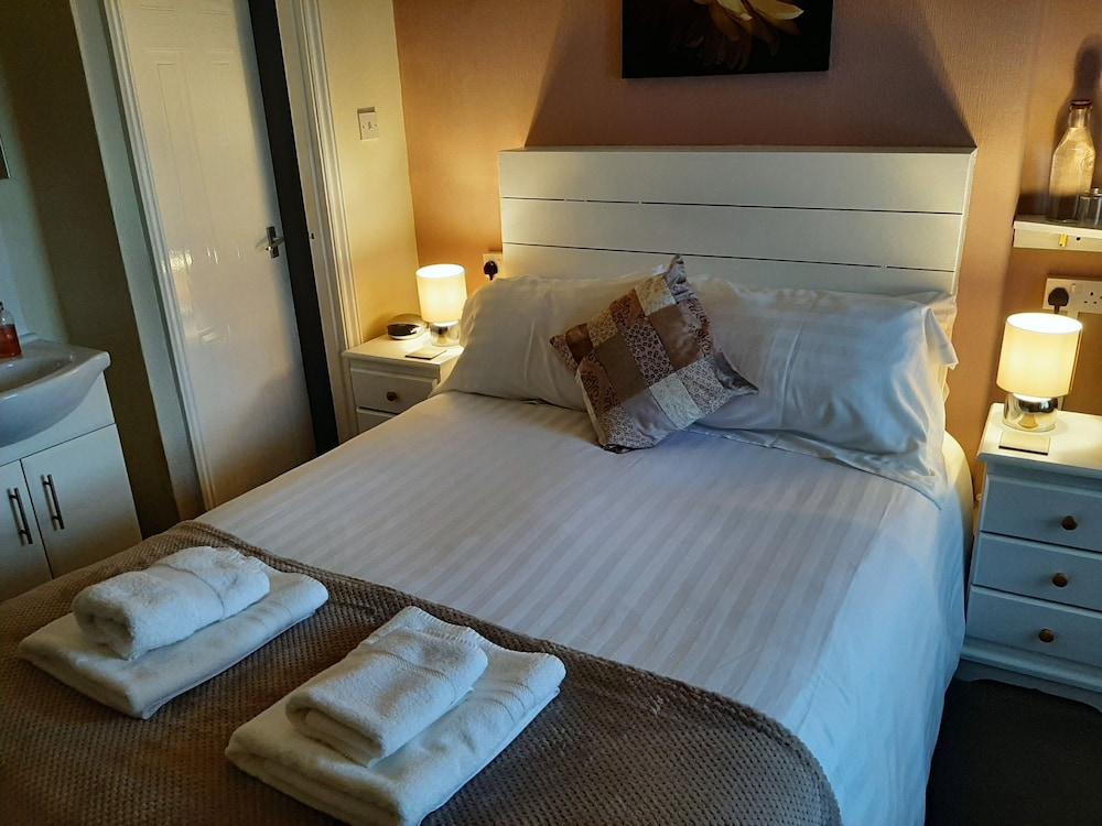 Lyndhurst Guest House