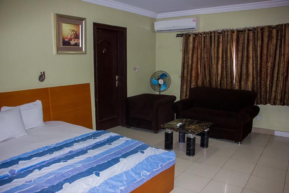 Divine Fountain Hotels