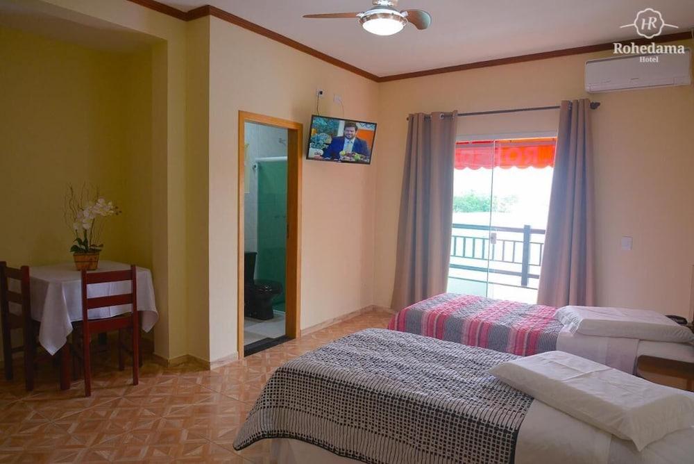 Rohedama Hotel