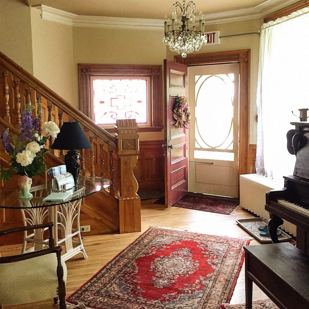 Terra Bella by the Shore