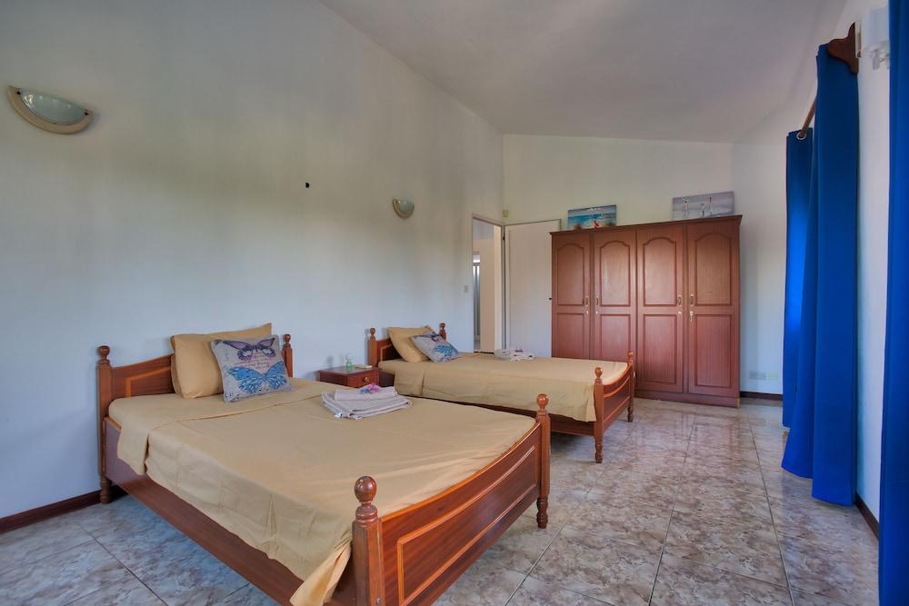 Hibiscus Villa - 5 Rooms