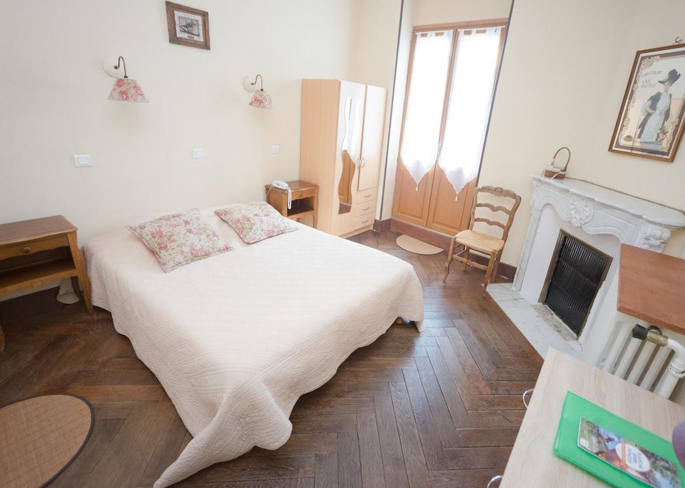 Hôtel Le Vieux Tilleul