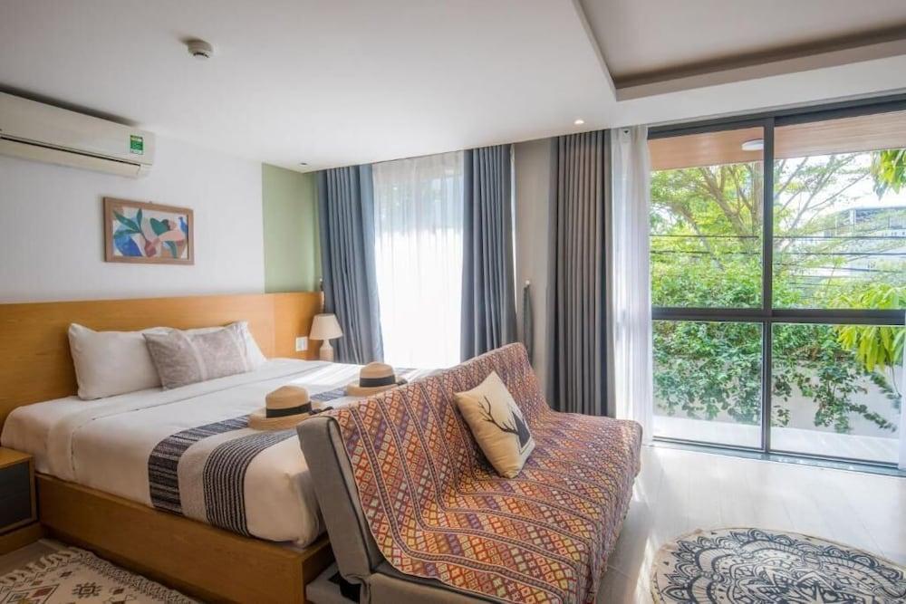 Sanayen Villa & Residences