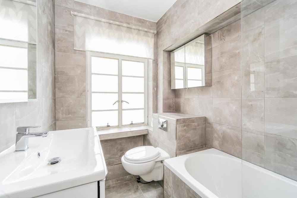Luxury Baker Street Apartment