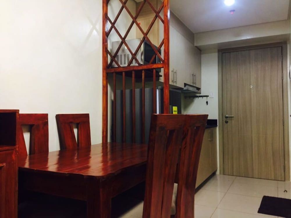 Breeze Residences Condo